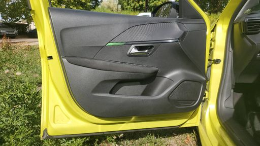 Peugeot 208 1.2 PureTech 100 - Active – 2024 – 14224 km – Essence – Boîte Manuelle — photo 37