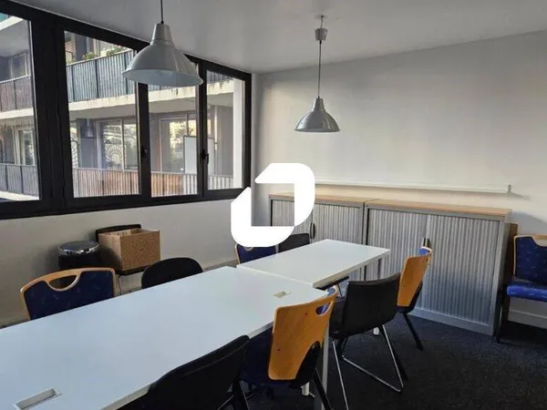Bureaux 70 m²