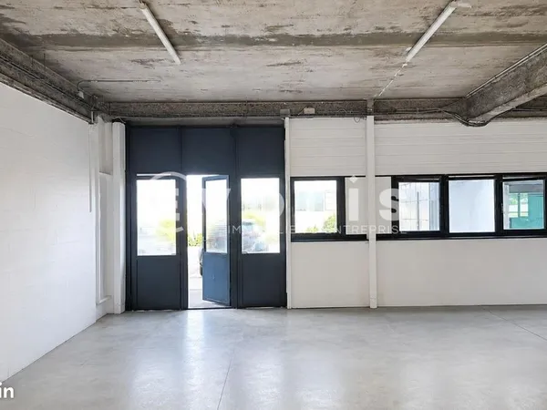 Local d'activité 671 m²