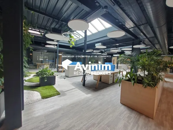 Bureaux 1200 m²