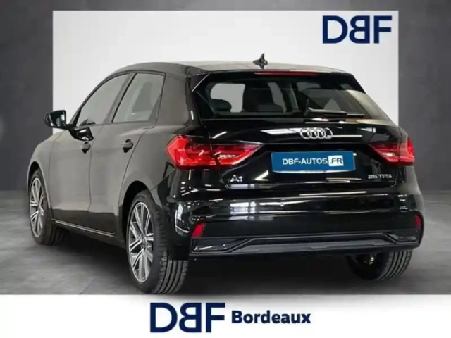 Audi A1 25 tfsi 95 ch bvm5 advanced — photo 3
