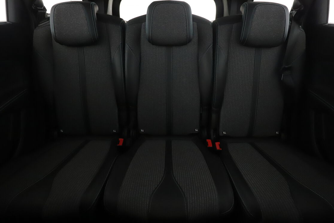Peugeot 5008 1.5 Blue-HDi Allure Pack EAT8 — photo 16