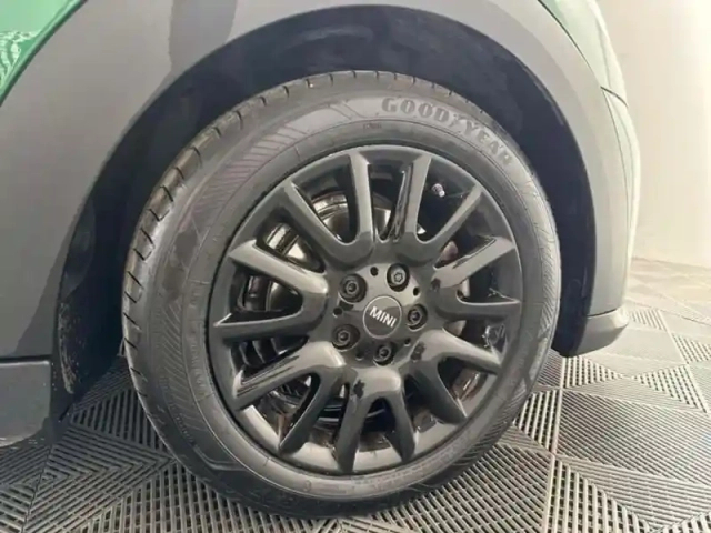 Mini Mini f55 lci ii hatch 5 portes cooper 136 ch edition camden — photo 8