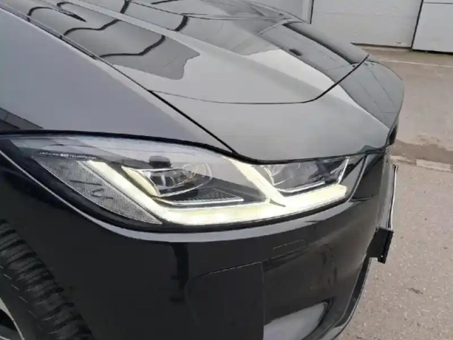 Jaguar I-Pace ev400 hse awd — photo 58