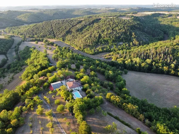 Propriété avec 3 gites