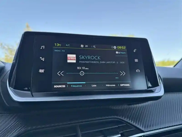 Peugeot 208 electrique 50 kwh 136ch — photo 15