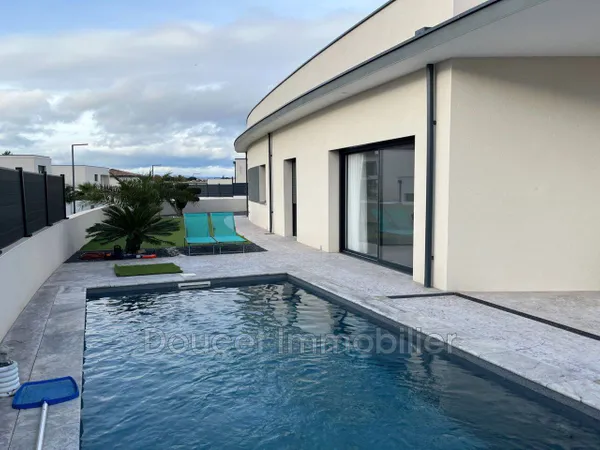 Villa 5 pièces 155 m²