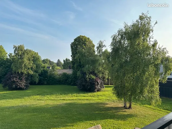 Agréable deux pièces avec balcon près du CHU