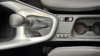 Toyota Yaris 116h Dynamic 5p MY22 — photo 22