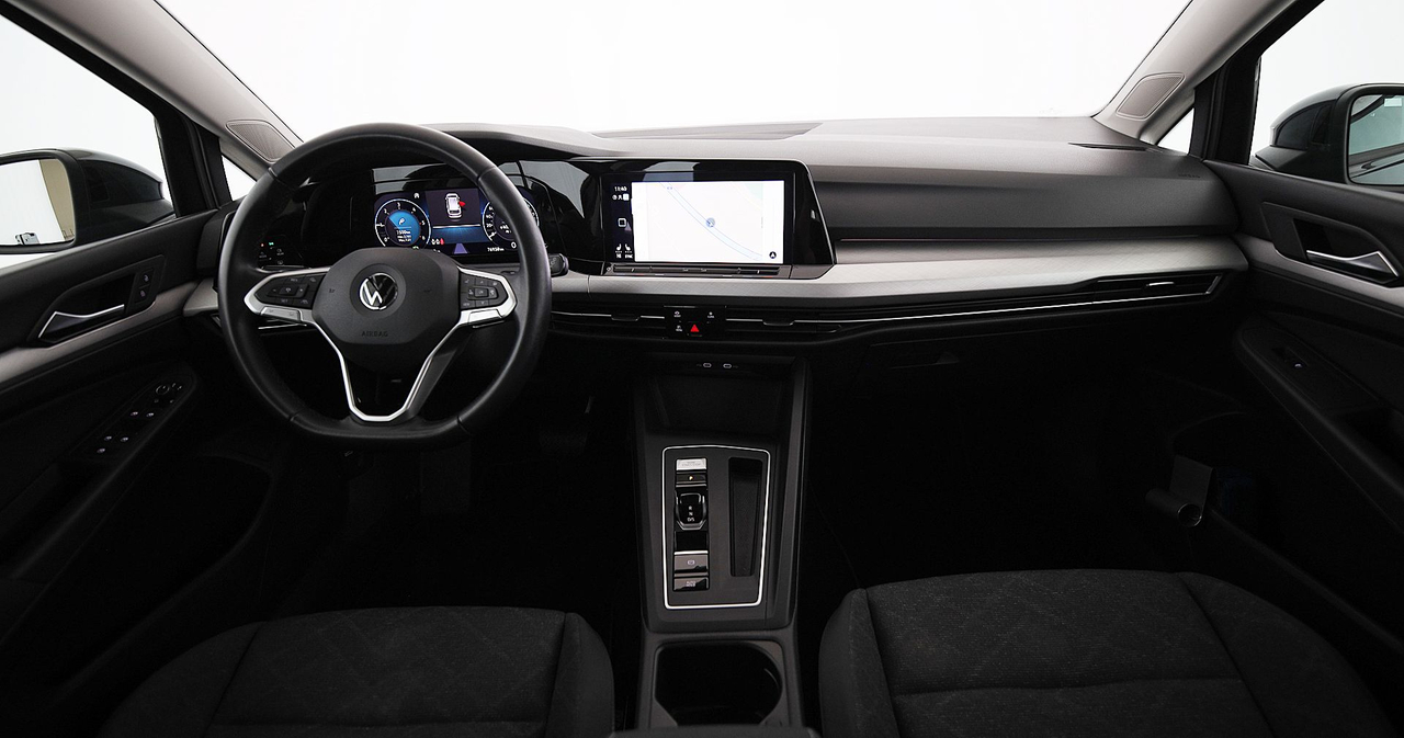 Volkswagen Golf — photo 16