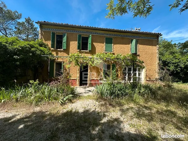 Maison 8 pièces 180 m²