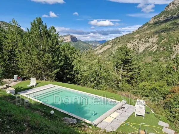 Maison 6 pièces 150 m²