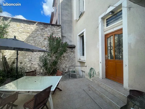 Rare superbe T2 avec jardin et cave