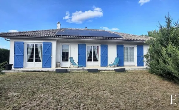 Vic-en-Bigorre : Maison de 1974 de 115,78 m² avec dépendances,