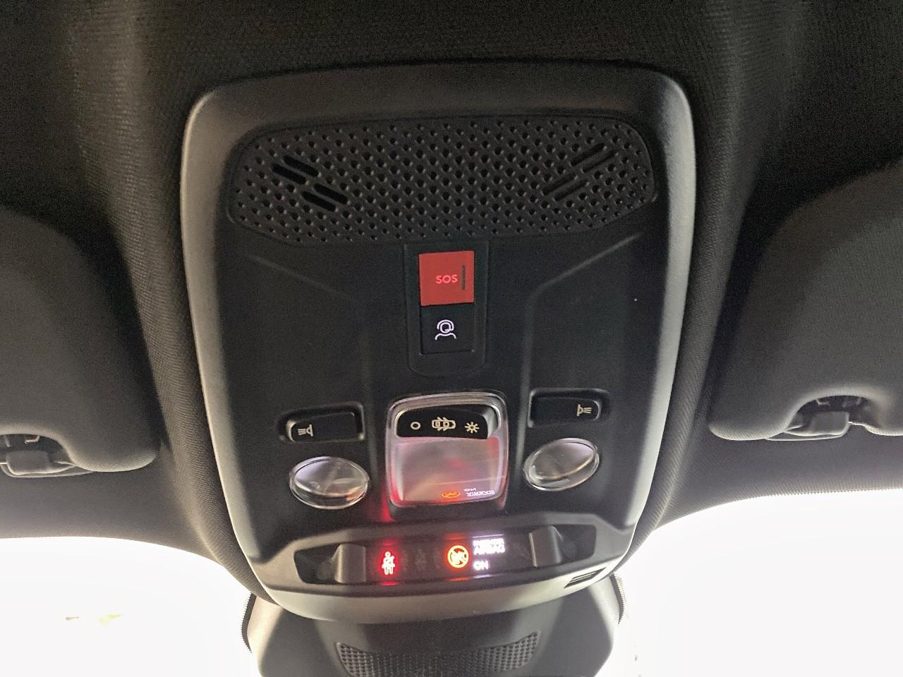 Peugeot 2008 hybrid 145 ch e-dcs6 allure — photo 19