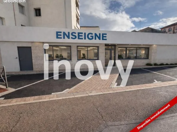 Local commercial 131 m²