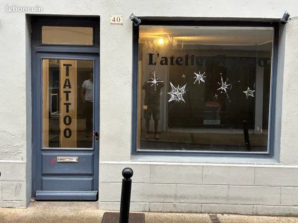 Loue local commercial en plein centre