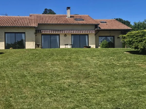 Maison 5 pièces 176 m²