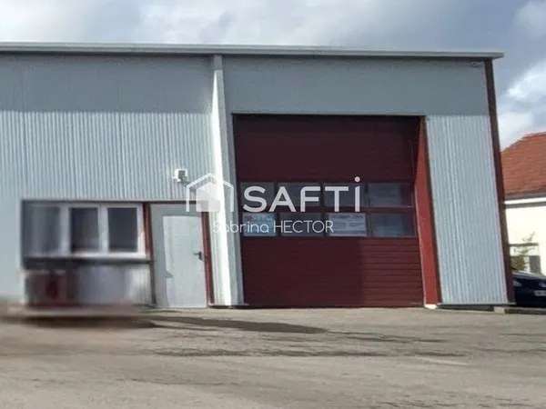 INVESTISSEMENT LOCATIF  Ensemble de 2 locaux commerciaux loués LOT n°4