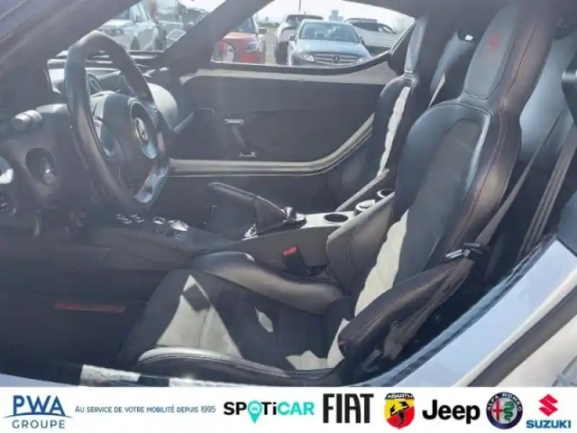 Alfa Romeo 4C 1750 tbi 240ch standard edition tct — photo 9