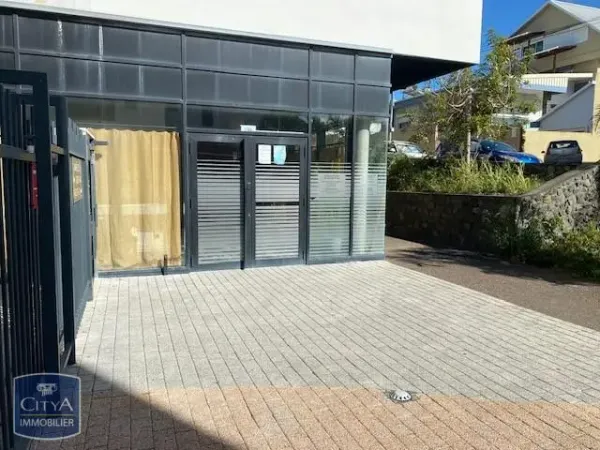 Local professionnel 66 m²