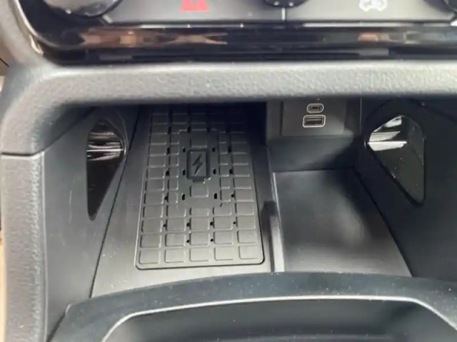 Ford Ranger pick-up 3.0 ecoblue v6 240ch stop&amp;start super cab wildtrak 4x4 e-4wd bva10 — photo 15
