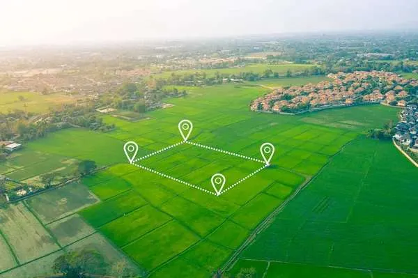 Terrain 500 m²