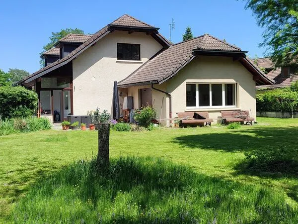 Sur 1 500 m2 de terrain clos. Superbe villa individuelle