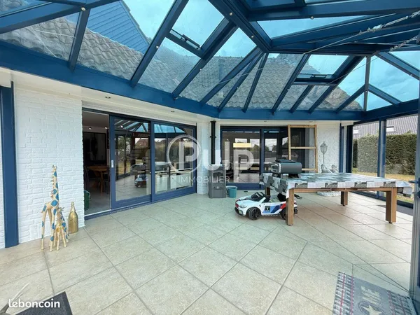 Maison 9 pièces 250 m²