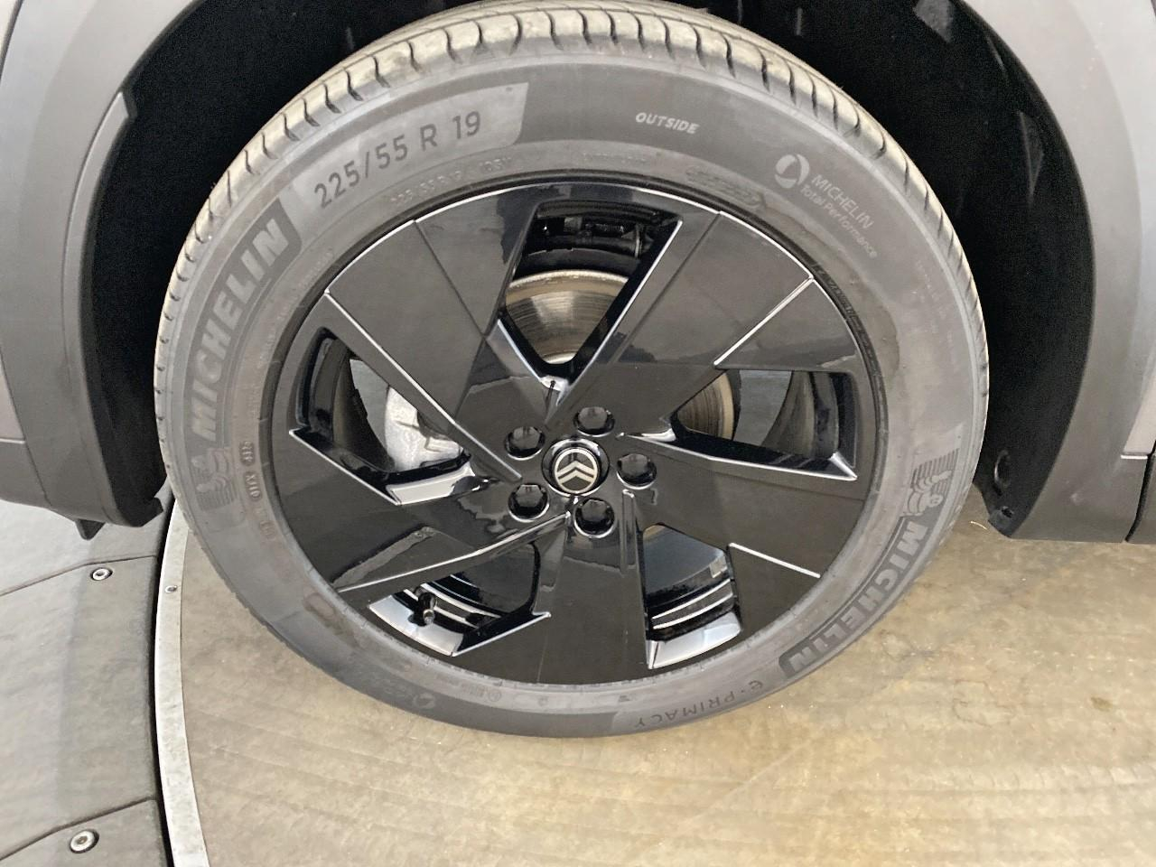 Citroën C5 Aircross hybride 145 ch e-dcs6 max — photo 11