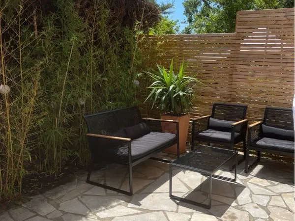 T2 traversant avec jardin plein sud + parking & cave - Cannes Centre
