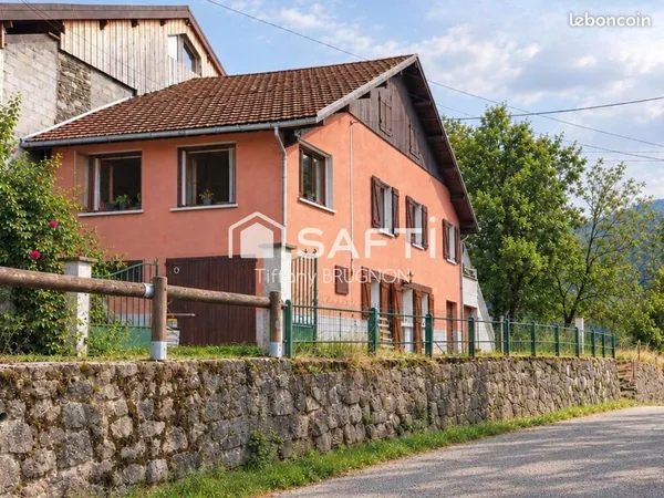 Propriété 6 pièces 127 m²