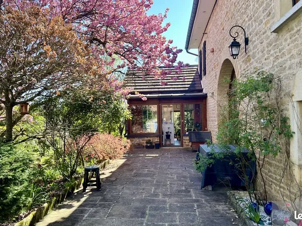 Propriété 10 pièces 245 m²