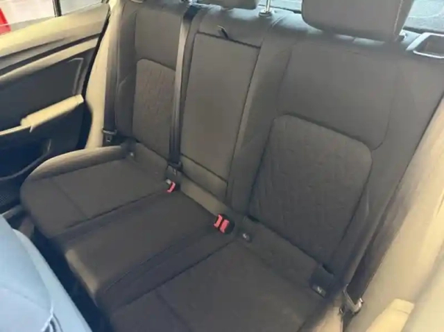 Volkswagen Golf 1.5 ehybrid 204ch vw edition dsg6 — photo 15