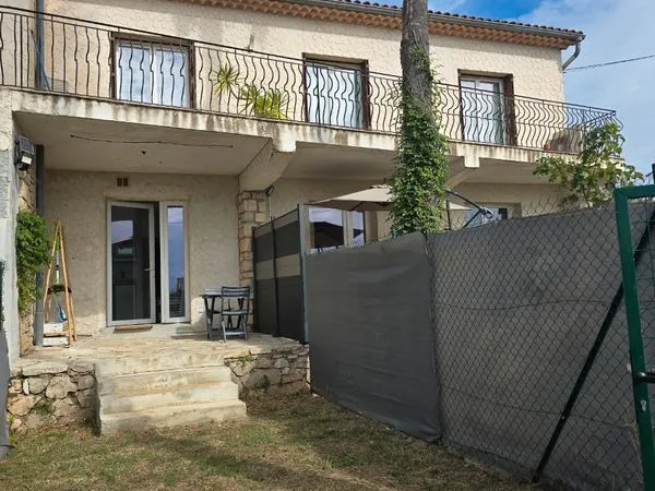 À louer 2 pieces avec jardin