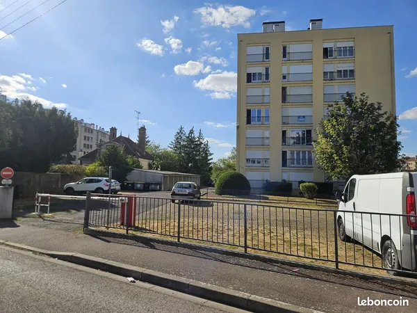 Appartement T3 garage et cave
