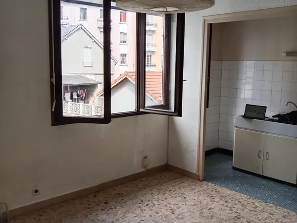 À VENDRE - Studio calme à Grenoble - 62 000
