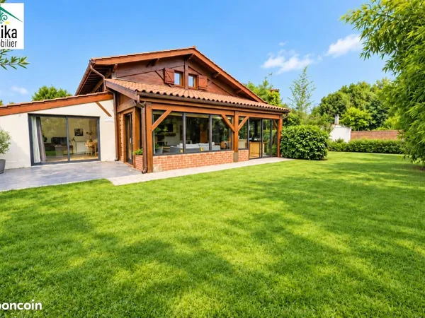 Chalet 7 pièces 143 m²
