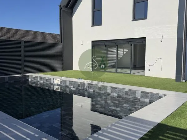 Propriété 5 pièces 159 m²