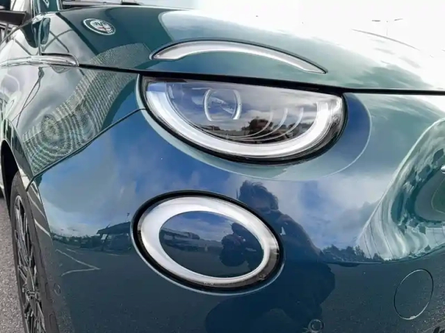 Fiat 500 3+1 e 118 ch — photo 91
