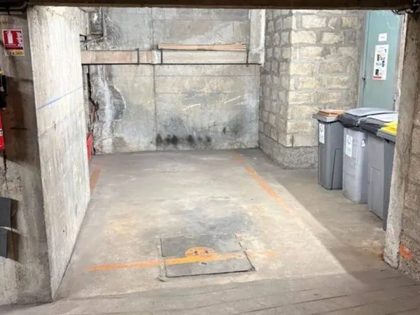 Parking 10 m²