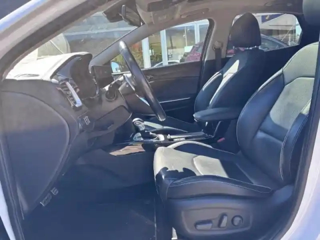 Kia Xceed 1.6 gdi 105ch + plug-in 60.5ch premium dct6 — photo 11