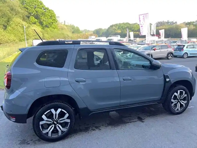 Dacia Duster eco-g 100 4x2 — photo 6