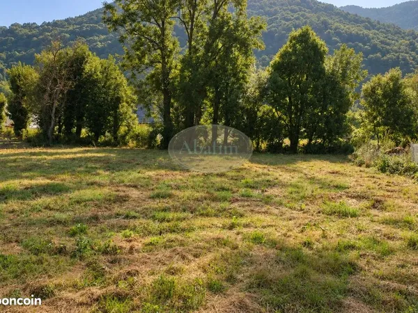Terrain 1571 m² Montauban-de-Luchon