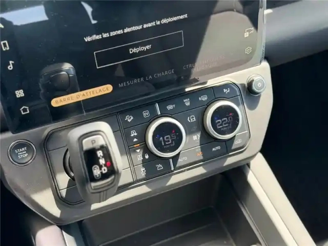 Land Rover Defender 110 phev — photo 56