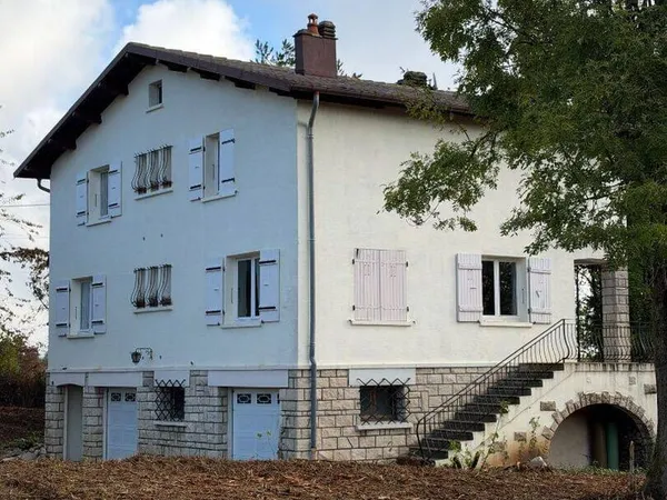 Maison 8 pièces 200 m²