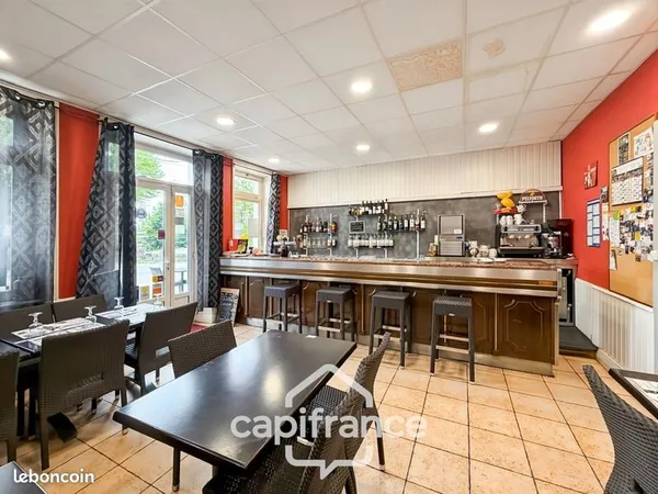 Fonds de commerce restaurant 179 m²