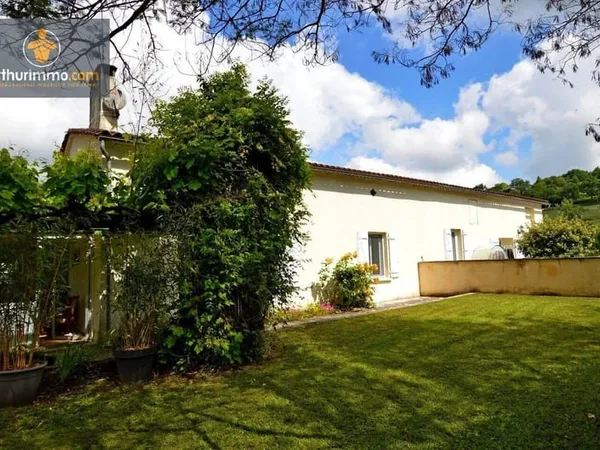 Maison de plain-pied 6 pièces 145 m²