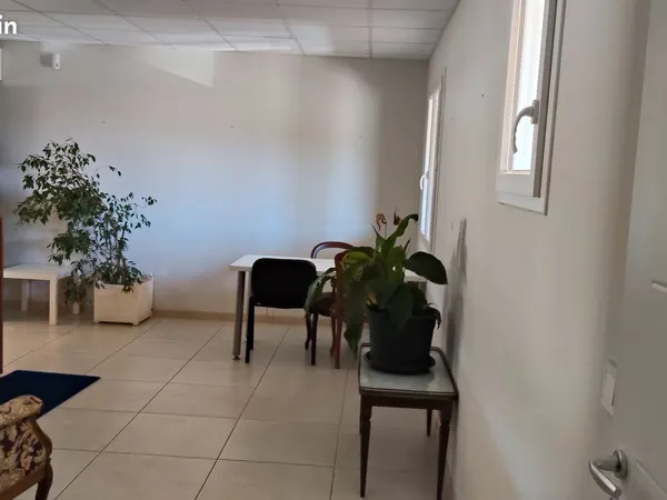 LACATION BUREAUX 88m²