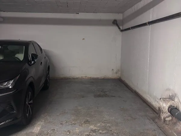 Location parking salis